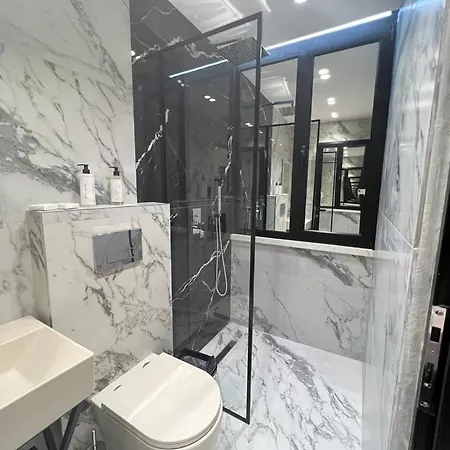 Apartment Blloku One Riverside Luxury Apartament Tirana